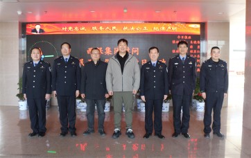 致敬人民警察丨李宜展“警察节”前夕看望慰问县公安民警